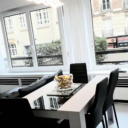 Modern 1 Bed Flat - Near Arc De Triomphe & Champs Elysees Apartment